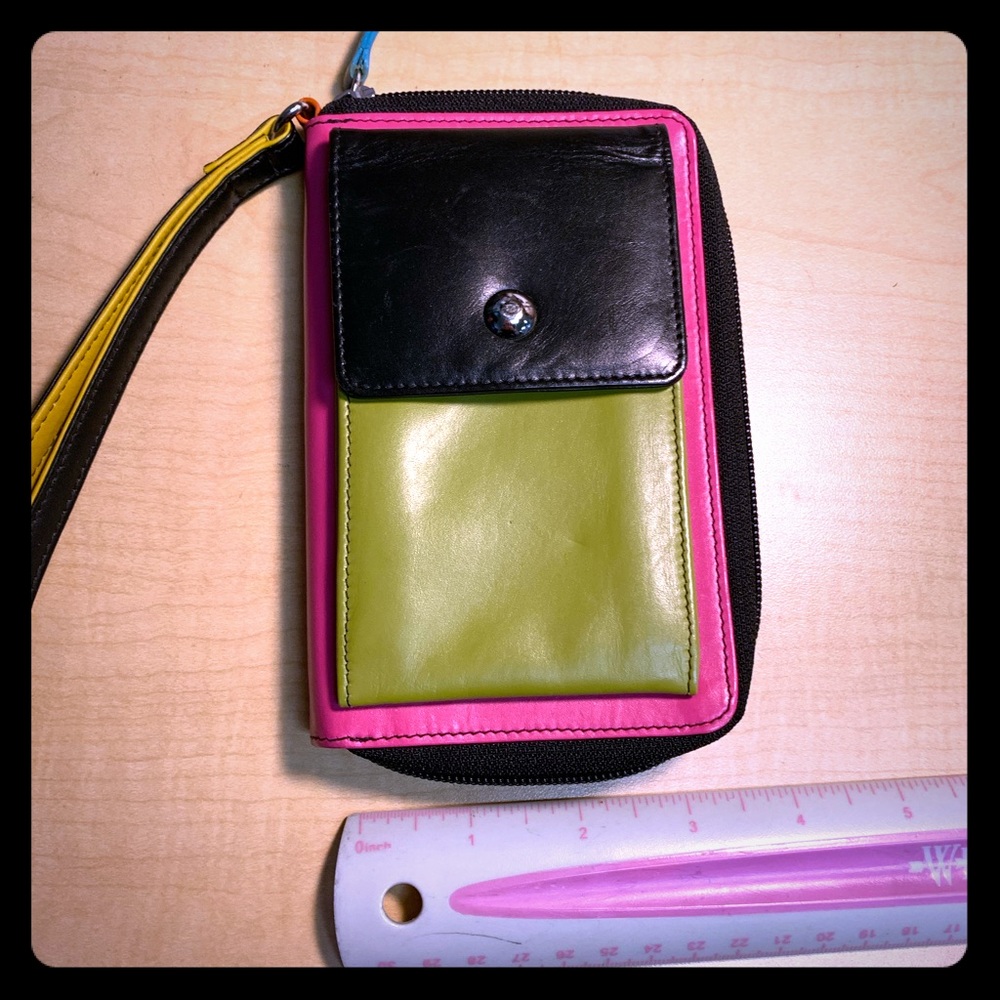 Leather wristlet - like new!